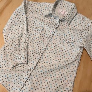 Adorable panhandle button down rodeo shirt. Size small.